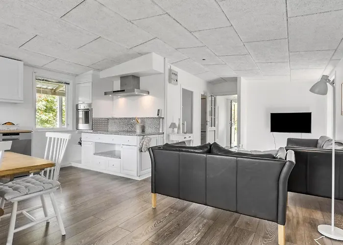 3 Bedroom Lovely In * Skjern